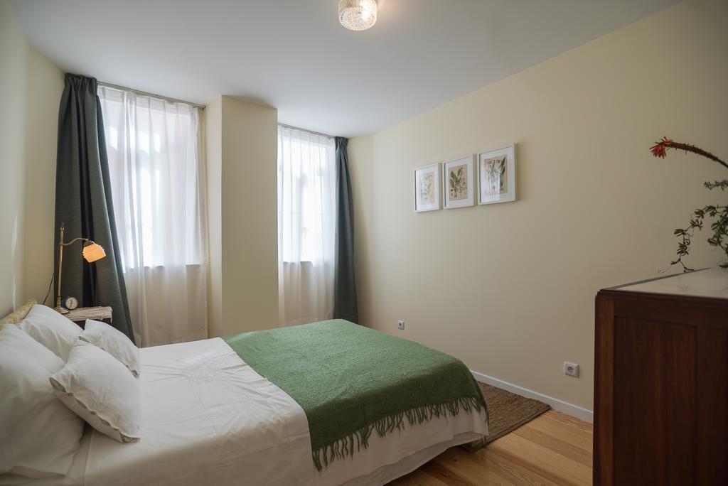 Little River View Triplex In Alfama Lisbon Bagian luar foto