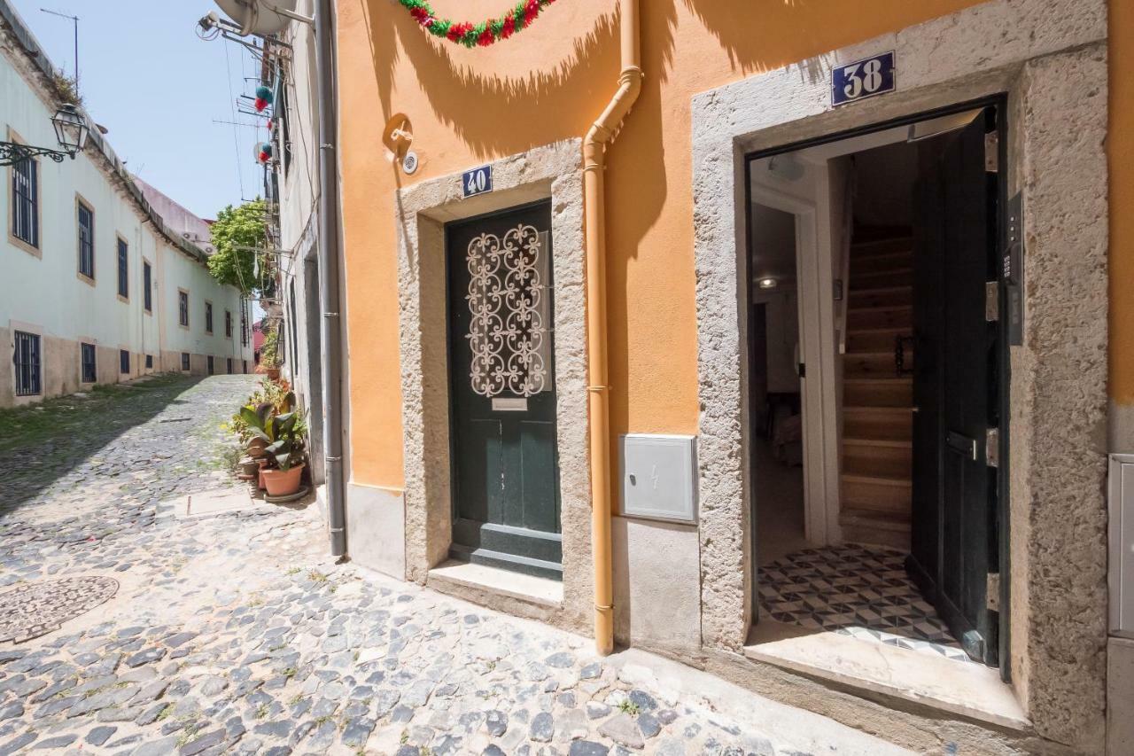 Little River View Triplex In Alfama Lisbon Bagian luar foto